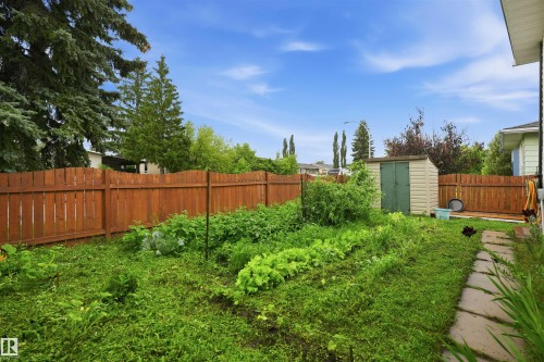 6903 151 Avenue Nw, Edmonton, AB - Outdoor