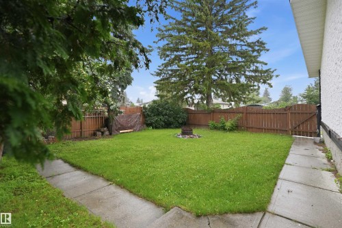 6903 151 Avenue Nw, Edmonton, AB - Outdoor