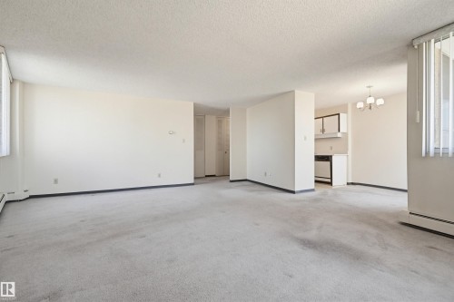 #701 12141 Jasper Av Nw, Edmonton, AB - Indoor Photo Showing Other Room