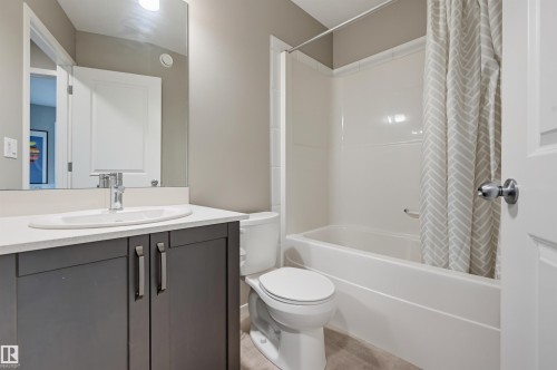 5175 Edgemont Boulevard Nw, Edmonton, AB - Indoor Photo Showing Bathroom