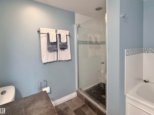 #403 3 Perron St, St. Albert, AB - Indoor Photo Showing Bathroom