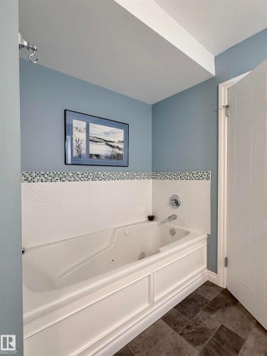 #403 3 Perron St, St. Albert, AB - Indoor Photo Showing Bathroom