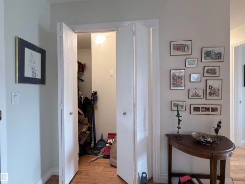 #403 3 Perron St, St. Albert, AB - Indoor Photo Showing Other Room