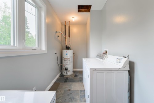 56010 Rge Road 20A, Rural Lac Ste. Anne County, AB - Indoor Photo Showing Laundry Room