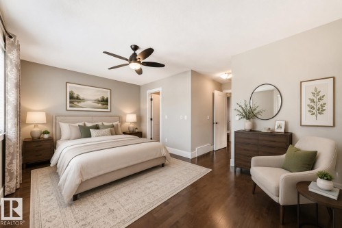 10711 70 Avenue Nw, Edmonton, AB - Indoor Photo Showing Bedroom