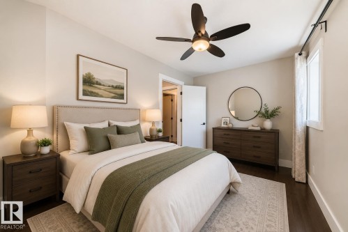 10711 70 Avenue Nw, Edmonton, AB - Indoor Photo Showing Bedroom