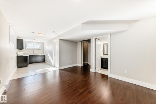 10711 70 Avenue Nw, Edmonton, AB - Indoor With Fireplace