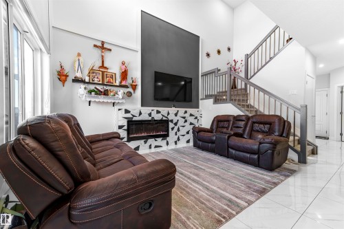16212 32 Avenue Sw, Edmonton, AB - Indoor