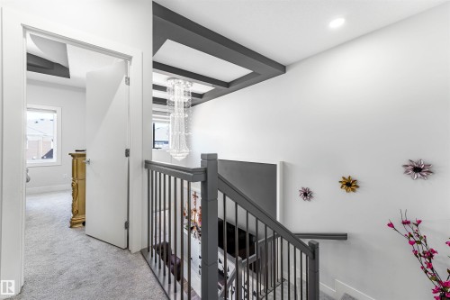 16212 32 Avenue Sw, Edmonton, AB - Indoor Photo Showing Other Room