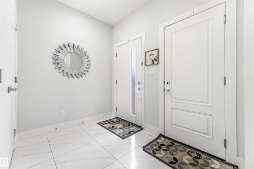 16212 32 Avenue Sw, Edmonton, AB - Indoor Photo Showing Other Room