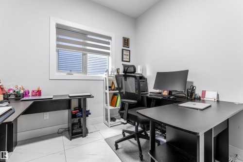 16212 32 Avenue Sw, Edmonton, AB - Indoor Photo Showing Office