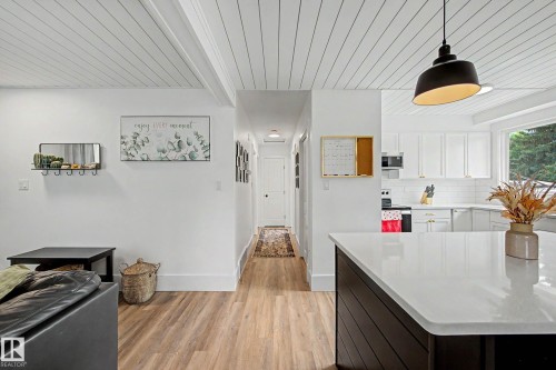 4305 43A Avenue, Leduc, AB - Indoor Photo Showing Kitchen