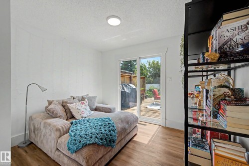 4305 43A Avenue, Leduc, AB - Indoor Photo Showing Bedroom