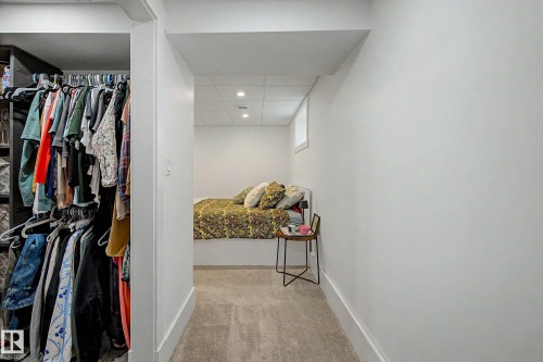 4305 43A Avenue, Leduc, AB - Indoor With Storage