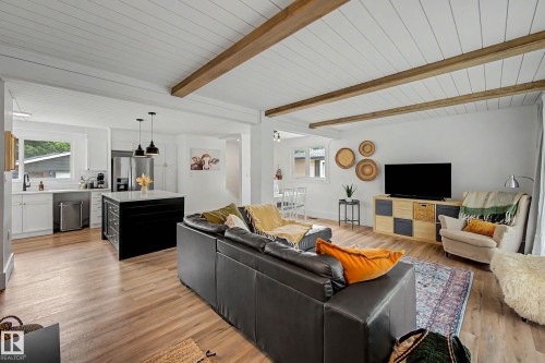 4305 43A Avenue, Leduc, AB - Indoor Photo Showing Living Room
