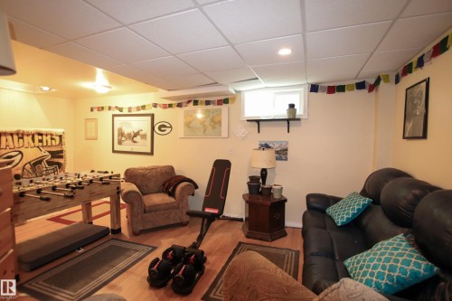 10D Twin Terrace Nw, Edmonton, AB - Indoor