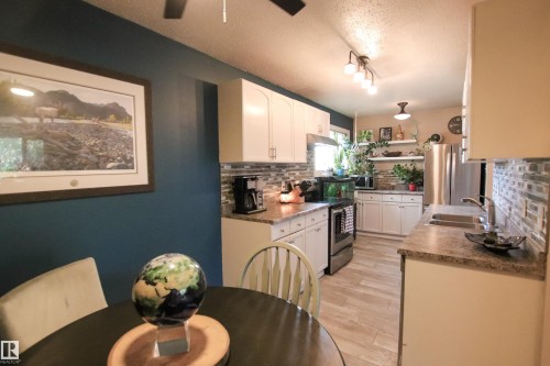 10D Twin Terrace Nw, Edmonton, AB - Indoor