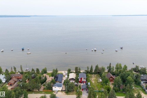 207 1St Avenue, Rural Wetaskiwin County, AB - Outdoor With Body Of Water With View