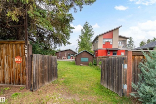 207 1St Avenue, Rural Wetaskiwin County, AB - Outdoor