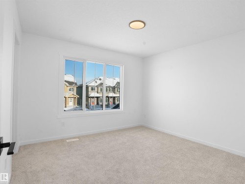 652 Uplands Drive Nw, Edmonton, AB - Indoor Photo Showing Other Room