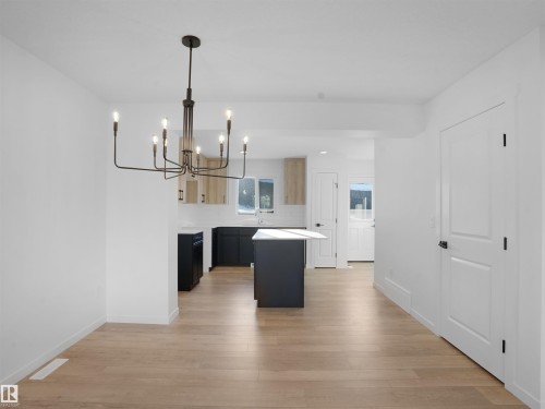 652 Uplands Drive Nw, Edmonton, AB - Indoor Photo Showing Kitchen