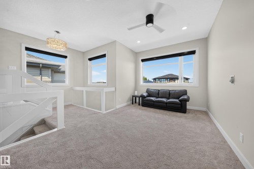 1116 Hainstock Green Sw, Edmonton, AB - Indoor