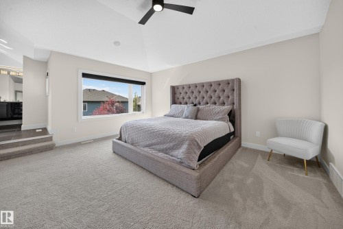 1116 Hainstock Green Sw, Edmonton, AB - Indoor Photo Showing Bedroom