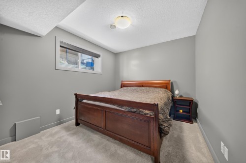 1116 Hainstock Green Sw, Edmonton, AB - Indoor Photo Showing Bedroom