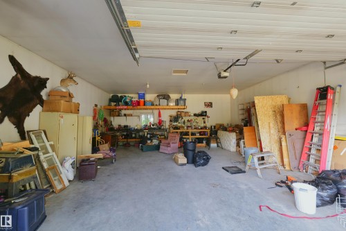 5318 Twp Rd 612, Rural Barrhead County, AB - Indoor Photo Showing Garage