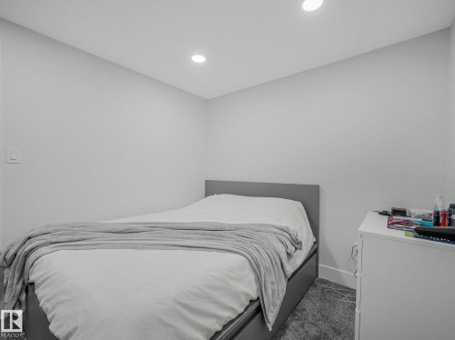 1214 Eaton Lane Nw, Edmonton, AB - Indoor Photo Showing Bedroom