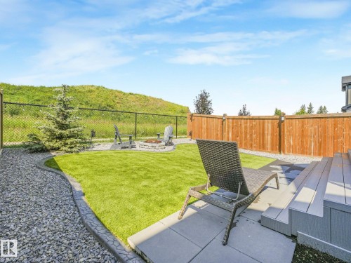 1214 Eaton Lane Nw, Edmonton, AB - Outdoor