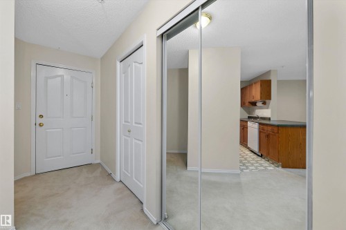 #207 911 Rabbit Hill Rd Nw, Edmonton, AB - Indoor Photo Showing Other Room