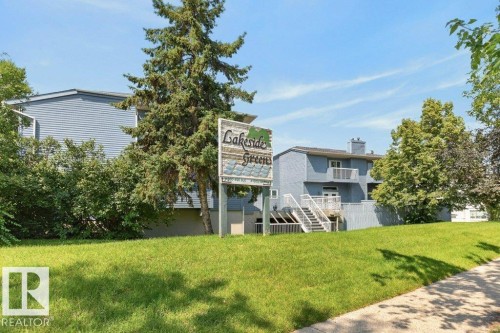 1501 Lakeside Green, St. Albert, AB - Outdoor