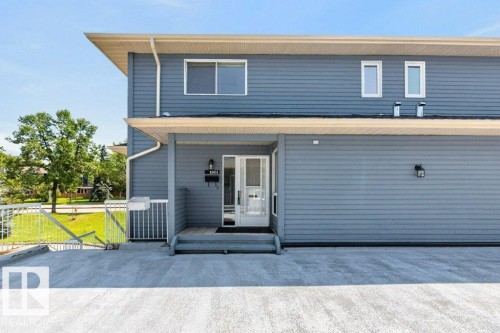 1501 Lakeside Green, St. Albert, AB - Outdoor