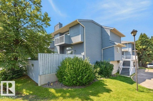 1501 Lakeside Green, St. Albert, AB - Outdoor