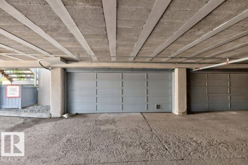 1501 Lakeside Green, St. Albert, AB - Indoor Photo Showing Garage