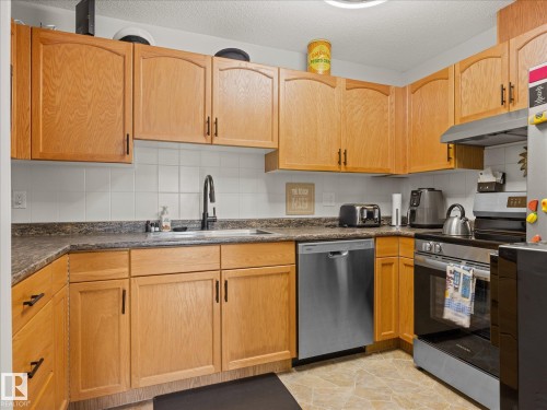 #304 11511 130 St Nw, Edmonton, AB - Indoor Photo Showing Kitchen