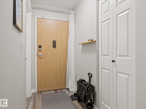 #304 11511 130 St Nw, Edmonton, AB - Indoor Photo Showing Other Room