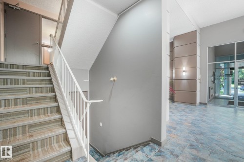 #206, 9905 112 St Nw, Edmonton, AB - Outdoor