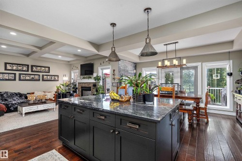 180 Sheppard Circle, Leduc, AB - Indoor Photo Showing Kitchen