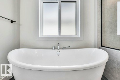 65 Norwyck Way, Spruce Grove, AB - Indoor Photo Showing Bathroom