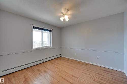 #430 4309 33 St, Stony Plain, AB - Indoor Photo Showing Other Room