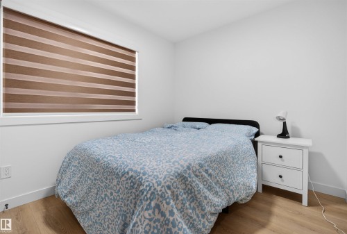 10915 159 Street Nw, Edmonton, AB - Indoor Photo Showing Bedroom