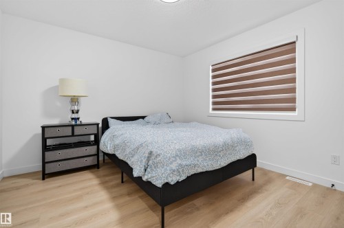 10915 159 Street Nw, Edmonton, AB - Indoor Photo Showing Bedroom