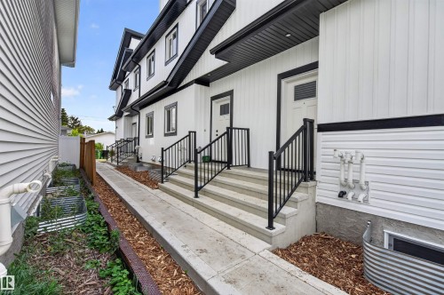 10915 159 Street Nw, Edmonton, AB - Outdoor