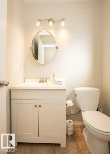 10737 108A Avenue, Westlock, AB - Indoor Photo Showing Bathroom