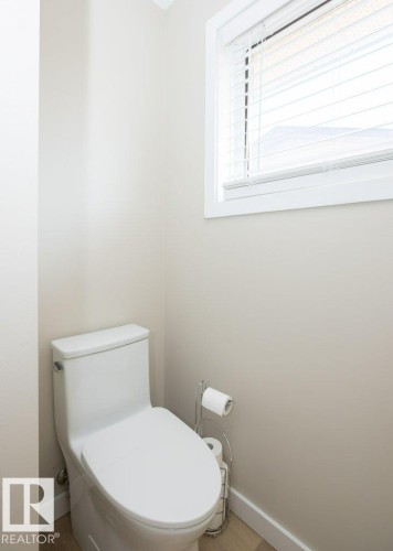 10737 108A Avenue, Westlock, AB - Indoor Photo Showing Bathroom