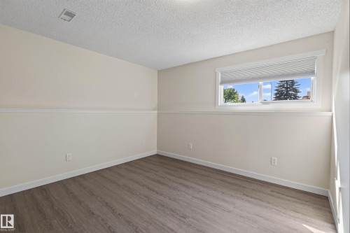 16531 116 Street Nw, Edmonton, AB - Indoor Photo Showing Other Room