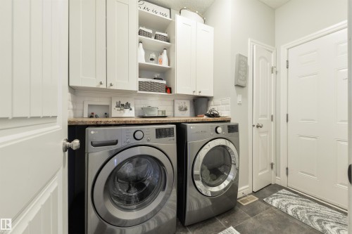 1375 113 Street Sw, Edmonton, AB - Indoor Photo Showing Laundry Room
