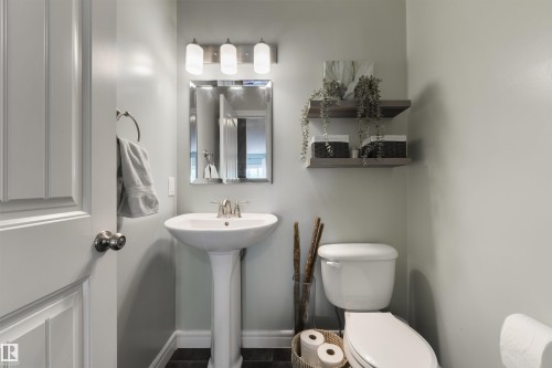 1375 113 Street Sw, Edmonton, AB - Indoor Photo Showing Bathroom